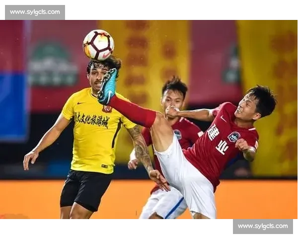 恒大对阵建业比赛录像回顾攻防博弈与关键瞬间全解析战术演变深度