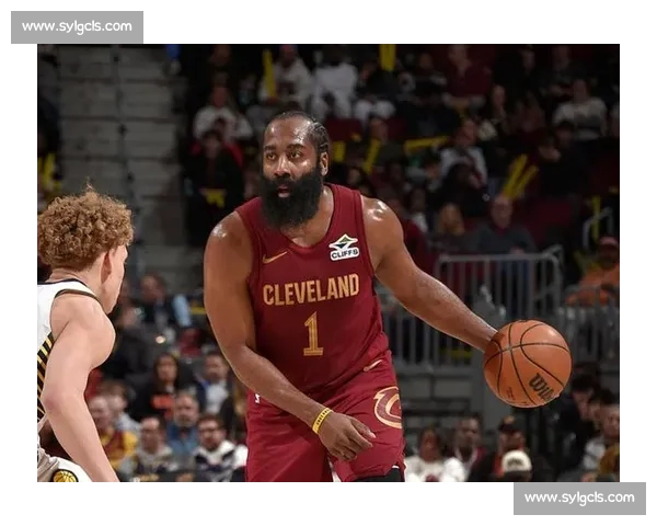 骑士队与步行者首战激烈对决精彩纷呈，双方拼劲十足引发热议